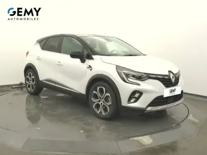 Photo 25 Renault Captur  E-Tech full hybrid 145