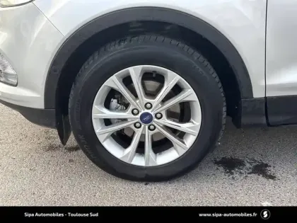 Photo 10 Ford Kuga  1.5 TDCi 120 S&S 4x2 Powershift