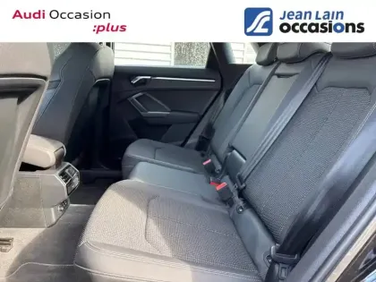 Photo 36 Audi Q3  35 TFSI 150 ch