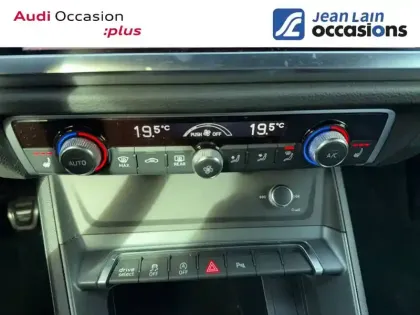 Photo 33 Audi Q3  35 TFSI 150 ch