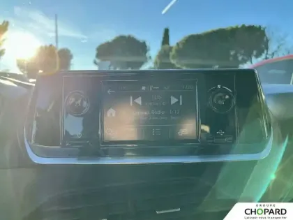 Photo 36 Peugeot 208  PureTech 75 S&S BVM5