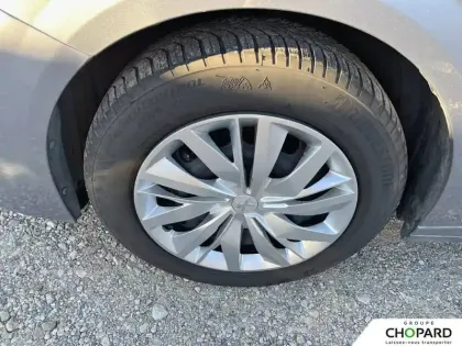 Photo 11 Peugeot 208  PureTech 75 S&S BVM5