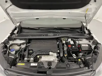 Photo 20 Peugeot 2008  PureTech 130 S&S EAT8