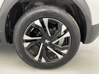 Photo 15 Peugeot 2008  PureTech 130 S&S EAT8