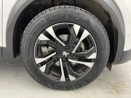 Photo 81 Peugeot 2008  PureTech 130 S&S EAT8