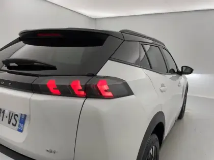 Photo 94 Peugeot 2008  PureTech 130 S&S EAT8