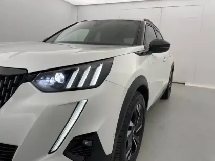 Photo 55 Peugeot 2008  PureTech 130 S&S EAT8