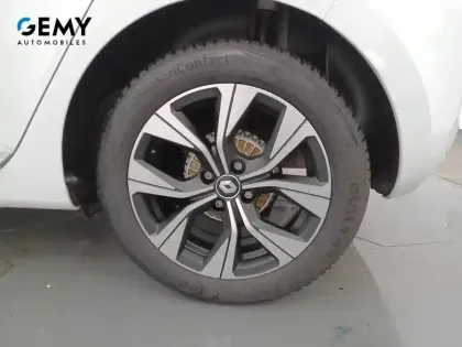 Photo 30 Renault Clio Gén. V (BJA) Ph2 Evolution 5