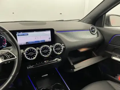 Photo 88 Mercedes GLA  200 d 8G-DCT 4Matic