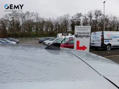 Photo 11 Renault Captur  E-Tech full hybrid 145 ch