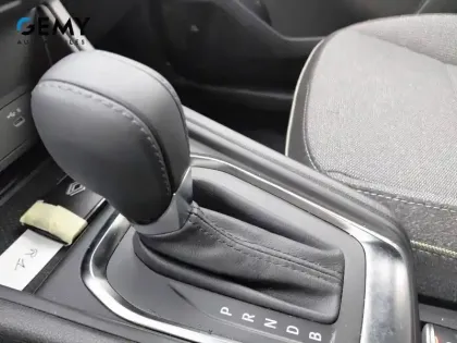 Photo 30 Renault Captur  E-Tech full hybrid 145 ch