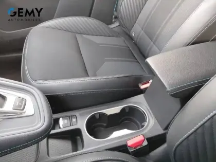 Photo 33 Renault Captur  E-Tech full hybrid 145 ch