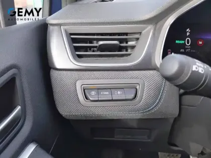 Photo 15 Renault Captur  E-Tech full hybrid 145 ch