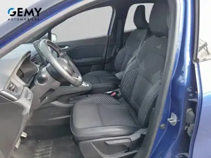 Photo 8 Renault Captur  E-Tech full hybrid 145 ch