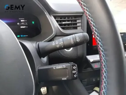 Photo 20 Renault Captur  E-Tech full hybrid 145 ch