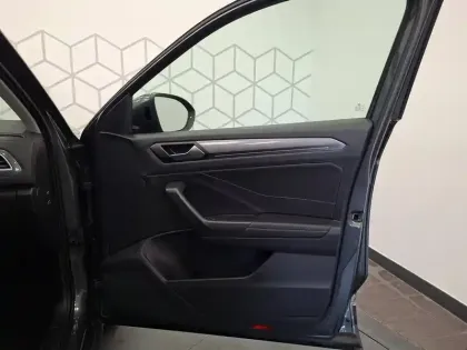 Photo 54 Volkswagen T-roc  1.5 TSI EVO 150 Start/Stop DSG7