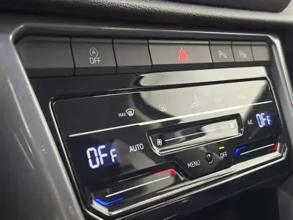 Photo 69 Volkswagen T-roc  1.5 TSI EVO 150 Start/Stop DSG7