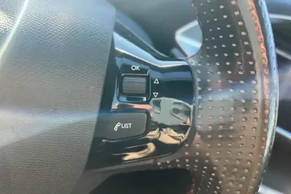 Photo 42 Peugeot 308  PureTech 130ch S&S EAT8