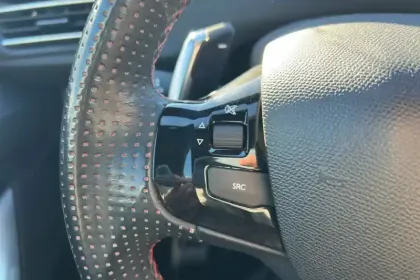 Photo 69 Peugeot 308  PureTech 130ch S&S EAT8