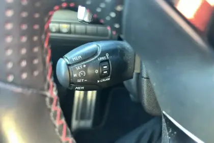 Photo 44 Peugeot 308  PureTech 130ch S&S EAT8