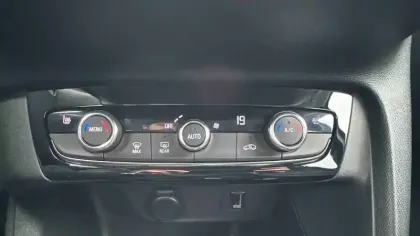 Photo 19 Opel Corsa  Electrique 136 ch & Batterie 50 kw/h