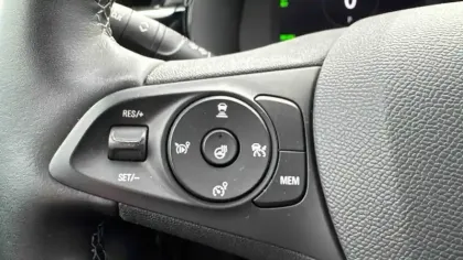 Photo 16 Opel Corsa  Electrique 136 ch & Batterie 50 kw/h