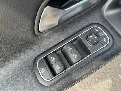 Photo 48 Mercedes Classe A  200 d 8G-DCT