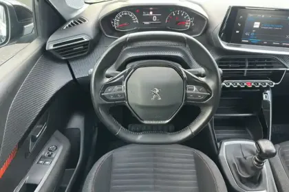 Photo 12 Peugeot 208  BlueHDi 100ch S&S BVM5