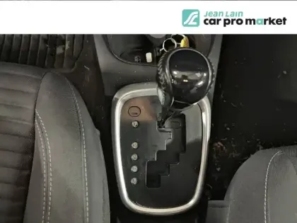 Photo 15 Toyota Yaris  Hybride 100h