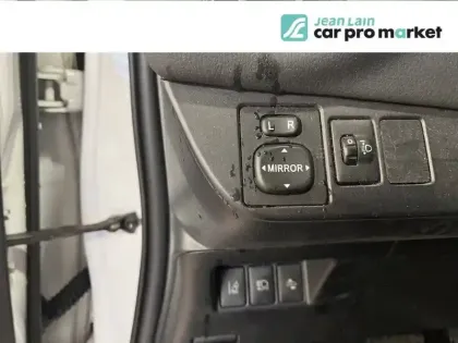 Photo 18 Toyota Yaris  Hybride 100h