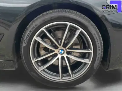Photo 39 BMW Serie 5 Touring 520d TwinPower Turbo xDrive 190 ch BVA8