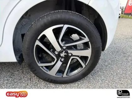 Photo 48 Peugeot 108  VTi 72ch S&S BVM5