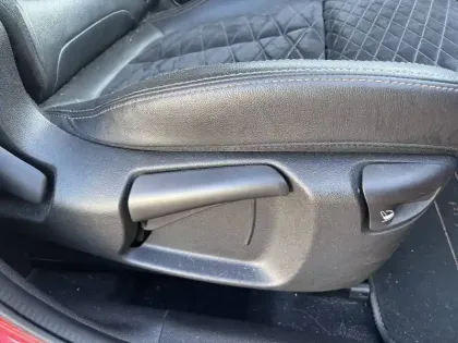 Photo 10 Renault Kadjar  TCe 160 FAP EDC