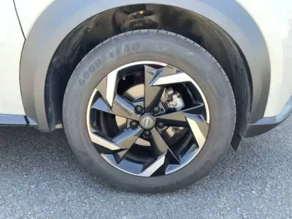 Photo 27 Nissan Juke  HYBRID 143