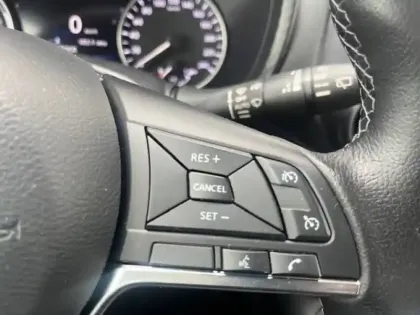 Photo 11 Nissan Juke  HYBRID 143