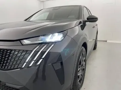 Photo 23 Peugeot 3008  Hybrid 145 e-DCS6