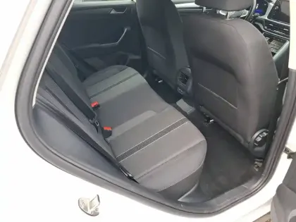 Photo 11 Volkswagen T-roc  1.0 TSI 110 Start/Stop BVM6