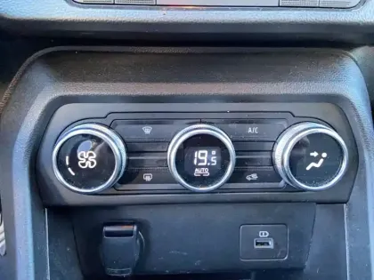 Photo 27 Dacia Sandero  TCe 90 - 22