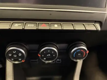 Photo 18 Renault Clio  TCe 90