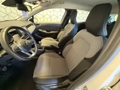 Photo 8 Renault Clio  TCe 90