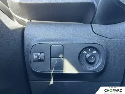 Photo 15 Citroën C3  SOCIETE BLUEHDI 100 S&S BVM6