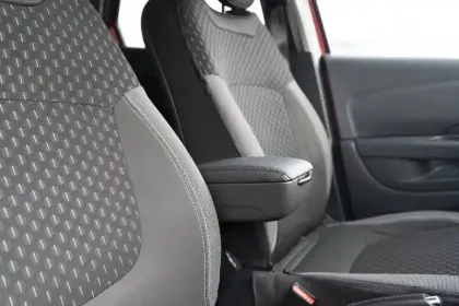 Photo 45 Renault Captur  TCe 90 - 19