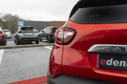 Photo 16 Renault Captur  TCe 90 - 19