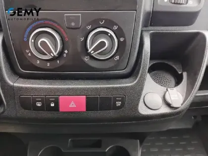 Photo 19 Peugeot Boxer  TOLE 3.0 T L2H2 BLUEHDI 120 S&S BVM6