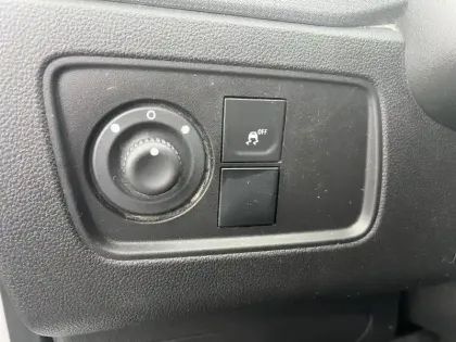 Photo 10 Renault EXPRESS (30) Gén. I Ph1 Confort 3