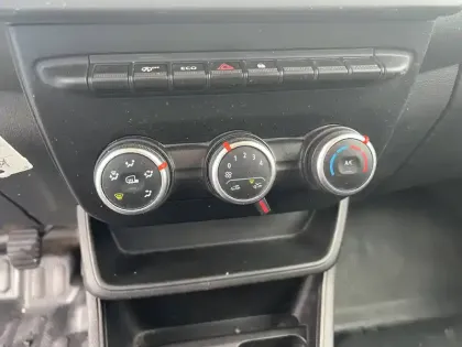 Photo 15 Renault EXPRESS (30) Gén. I Ph1 Confort 3