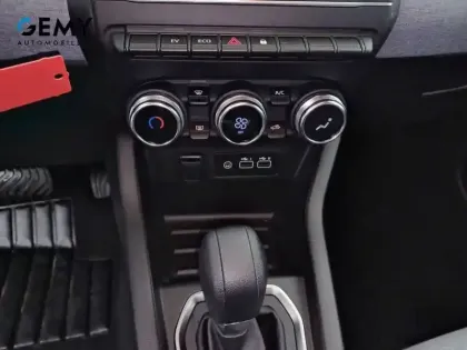 Photo 13 Renault Clio  E-Tech full hybrid 145 ch GSR2