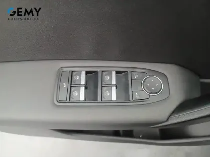 Photo 52 Renault Symbioz  E-Tech full hybrid 145