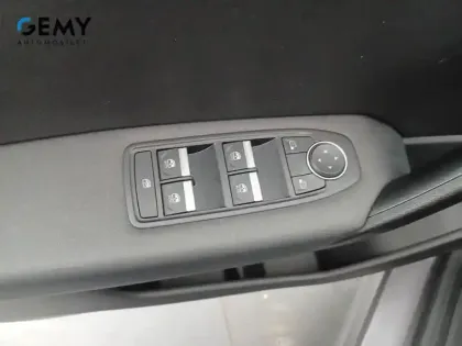 Photo 75 Renault Symbioz  E-Tech full hybrid 145