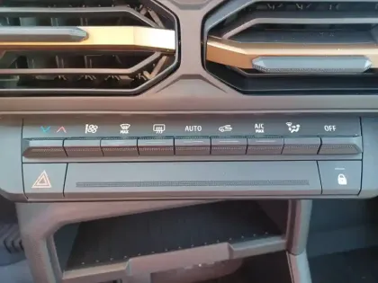 Photo 42 Dacia Duster  Hybrid 155